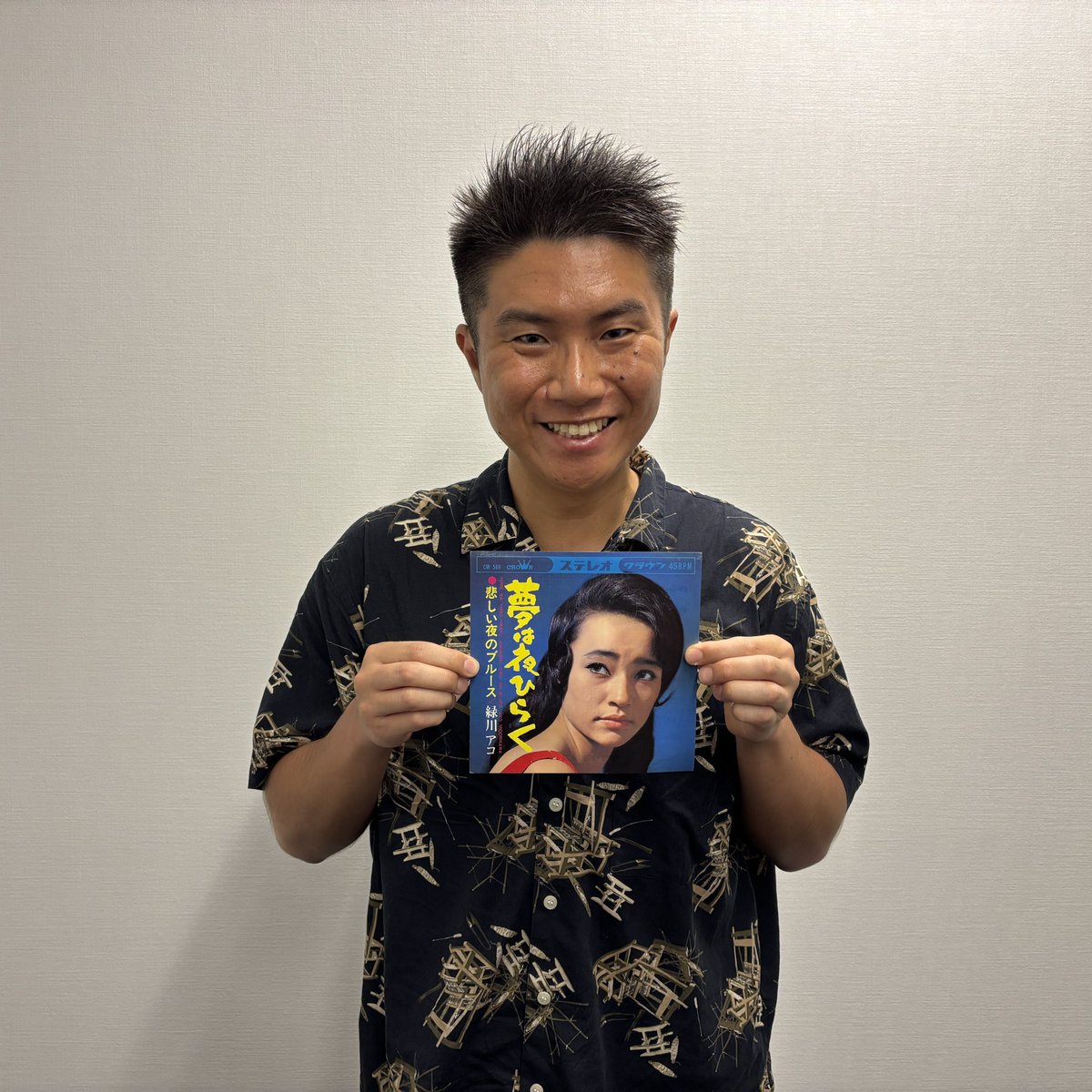 NIPPONCROWN's tweet photo. 【一条貫太】
緑川アコ「夢は夜ひらく」歌ってみた🎸 https://t.co/vu0EWM5Q5x https://t.co/H0L7jF3vr5