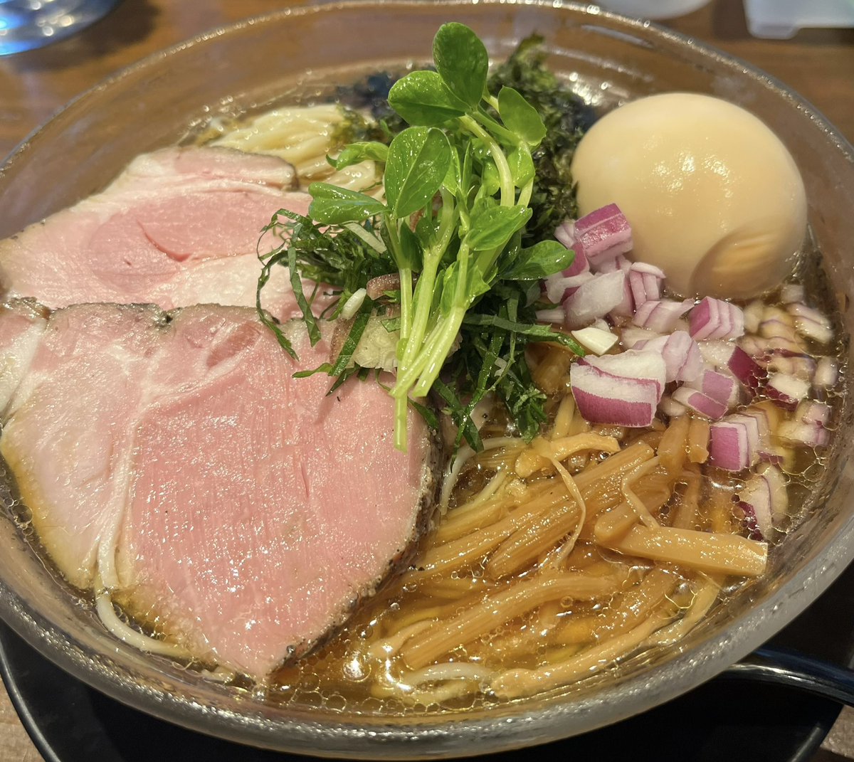 kybo04081's tweet photo. New 酔軒(静岡市清水区)
(限定②  冷ニボ 麺大盛 トッピング味玉くん)

ビターと迷ったけど､暑かったので､コレ���
大正解！！

サッパリだけど､煮干感⭕️

超美味しいっ〜❣️ https://t.co/tE5BgHfxF5