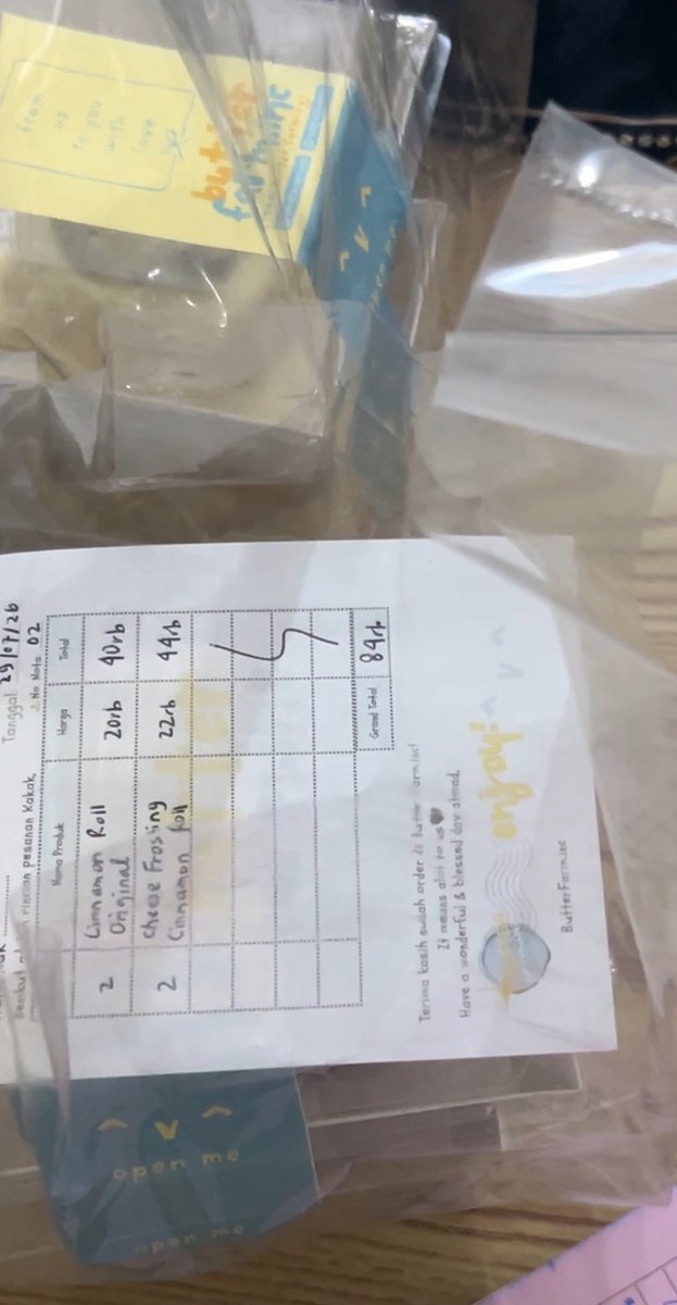 onyourArabells's tweet photo. di titik itu aku beneran percaya kalo jualan itu backingannya Allah :')))) kalo si ibu pembeli ga digerakkin hatinya sama Allah, pasti gaakan beli daganganku :D https://t.co/FEOiZn4r1P