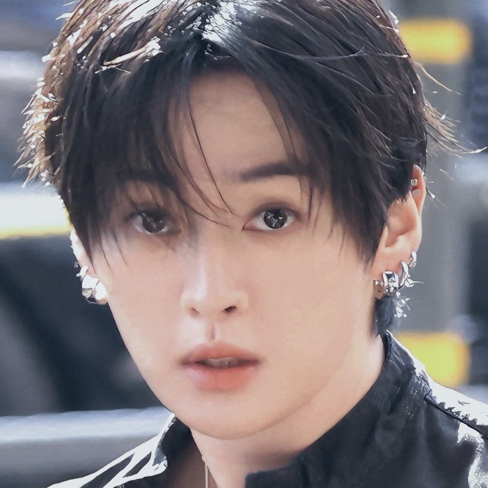luvslinoring's tweet photo. BUNNY BOBA EYES 🥺 https://t.co/TavRMaFM2k