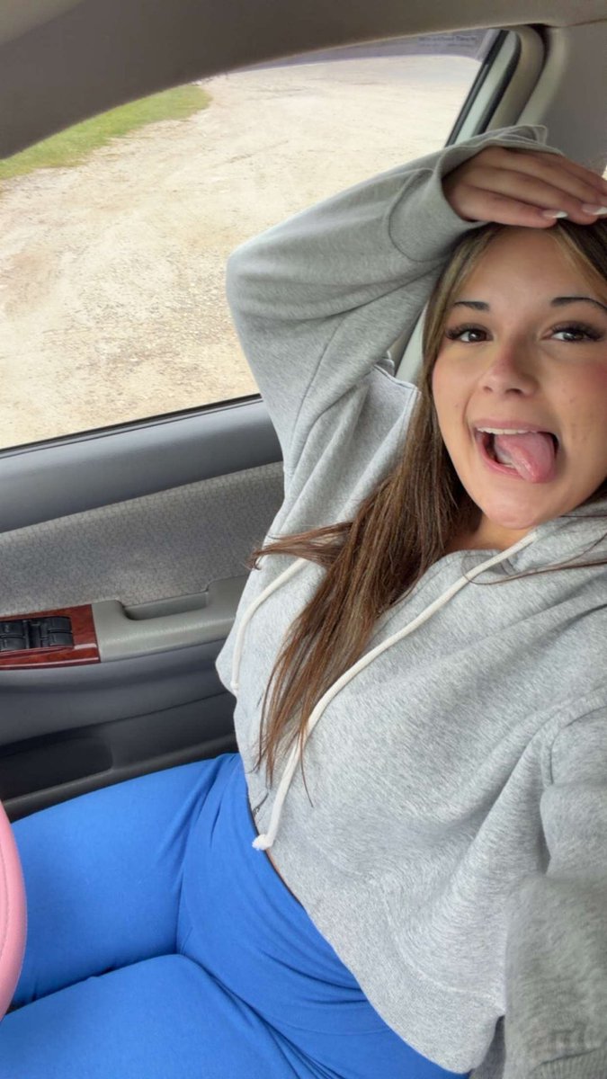JordanDennbhtp's tweet photo. HMU for gf or more bops https://t.co/NTZSqo8hqn