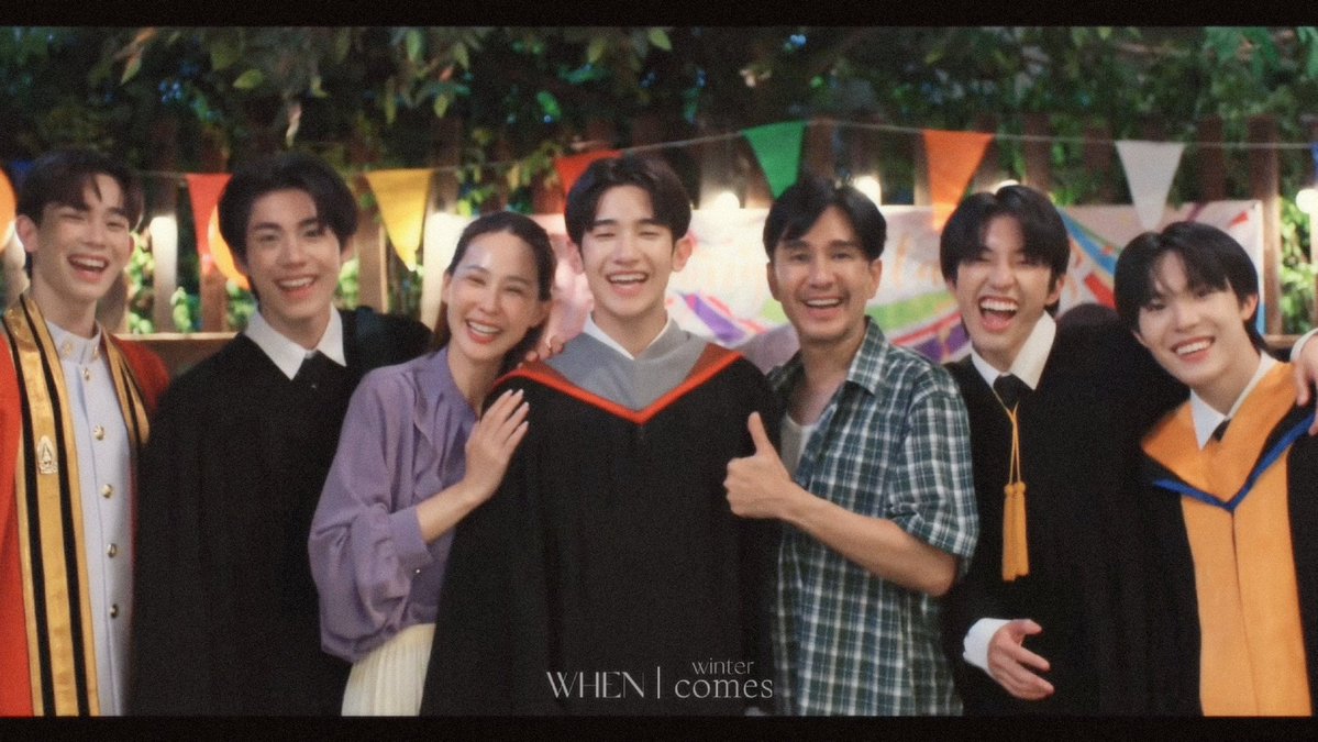 Methaves0121's tweet photo. These precious memories will last forever.

TONSOM FINAL FAN MEETING

#WhenOrangesFallFinalEP https://t.co/XYsMxfPZsL