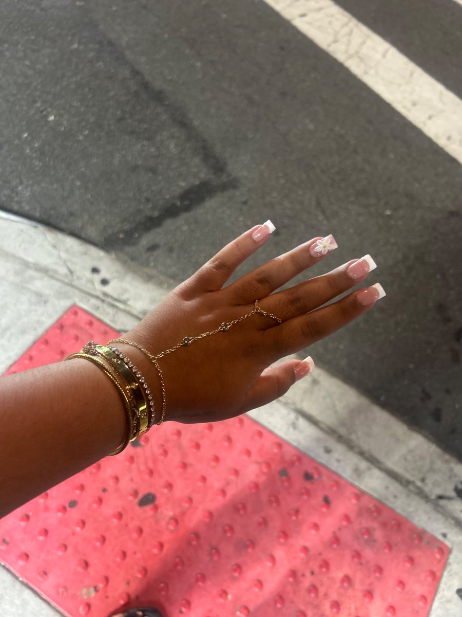 geeghomann's tweet photo. 💅 https://t.co/H5x02VoY8f
