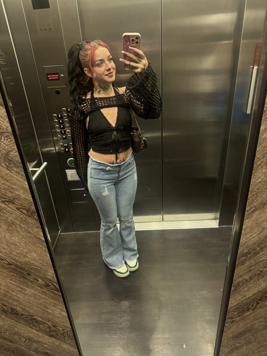 poisonjadepdx's tweet photo. 🚨 $200 OFF MY TOP UPGRADE 🚨 
tonight only xoxo 😘 
Walk in and ask for addy or DM me to schedule 

7pm-11am 
8315 sw Barbur blvd Portland OR

Don’t forget to mention this post when you come in!! https://t.co/wHuGV480Vq