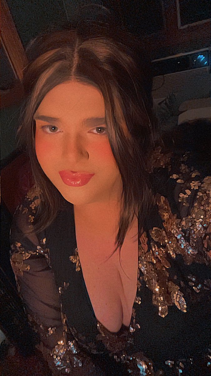 MissDivaBootz's tweet photo. Go beg for my attention… It amuses me cucks! https://t.co/dMYkCaTm12