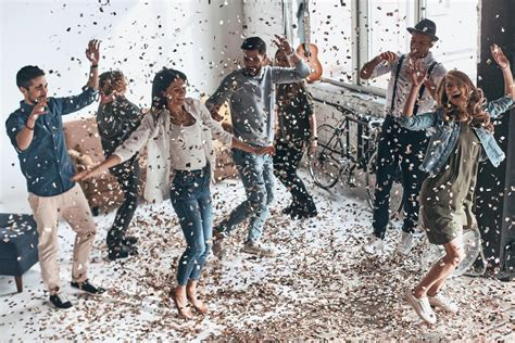 CosmicLifeOfMe's tweet photo. #PTSDChat The chat will be on live-hiatus throughout August, but please check in and add your comments; they help a lot of people. It doesn’t have to cause you any discomfort. Meantime… dance in the happiness you have! https://t.co/nfVcrUIwAV