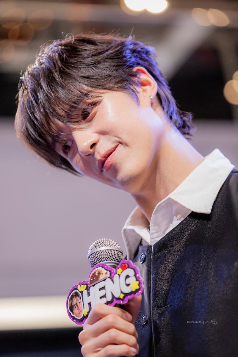 DarknessLight__'s tweet photo. ยังคงน่ารัก เหมือนวันแรกเลย

DBTE FAN GATHERING

#รวมพลอย่าขอพี่เจน
#HengmarkII @HengmarkII https://t.co/mFCgC6xDdY