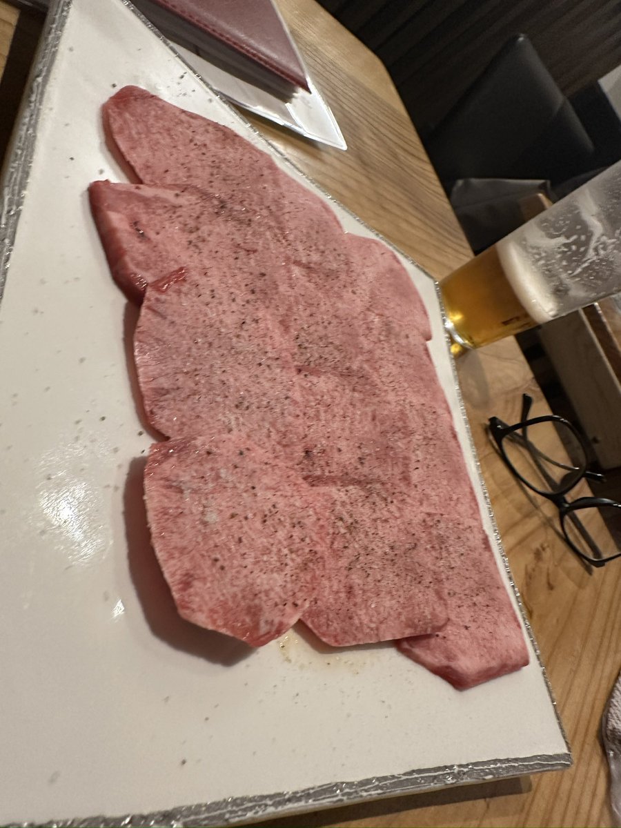 mayopon0626's tweet photo. すこしでもタイミングが違えば今の僕はいません
お二方のおかげです
これから福岡盛り上げます😊
お肉美味しかったです https://t.co/Au2zb1rTnh