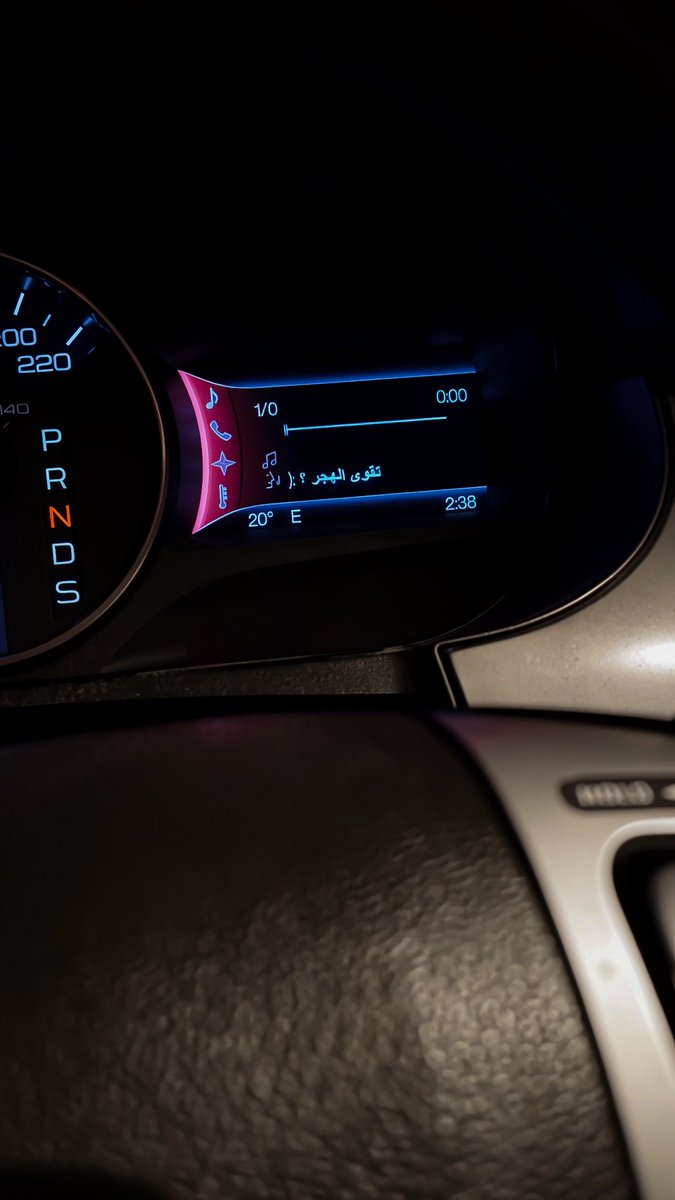 i79ii's tweet photo. قد نسيت من المحبه وسجيت وسليت
لين غنا مخاوي الليل لي ” تقوى الهجر “

جابك الطاري وانا كل ما تطري بكيت
ليت لي عين ما تبكي وقلبٍ من حجر

كل ما يدعيني الشوق لديارك ؟ سريت
لو ما غير اصلي بمسجد الحي الفجر

ادري ان مواجهك صعب لكن يوم جيت
ودي اخذ في عيوني .. وفي قلبي اجر . https://t.co/T96XTjiOP5