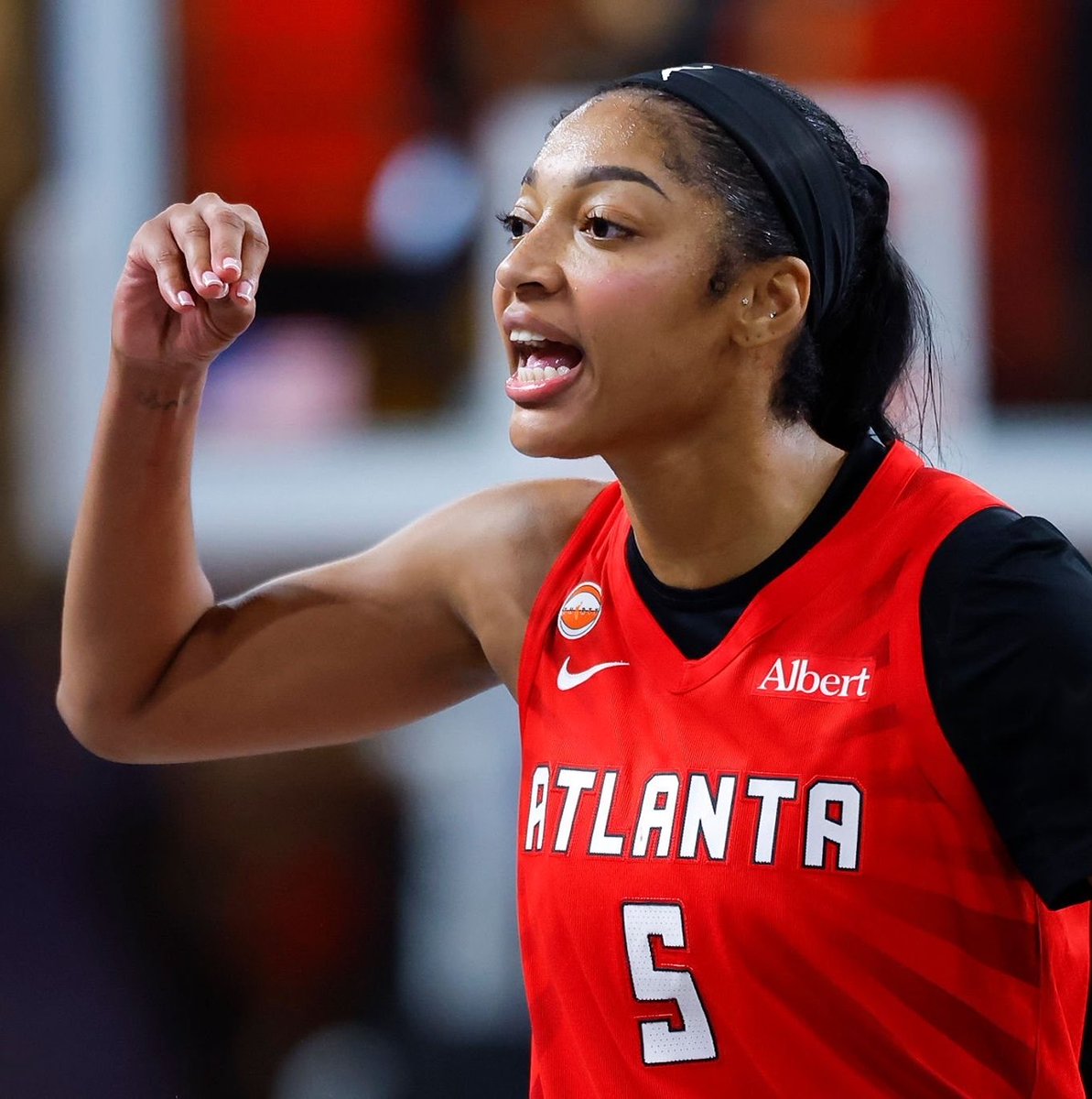trendyhoopstars's tweet photo. Angel Reese now leads all WNBA frontcourt players in steals per game this season. ✨ https://t.co/44CvLmw8gm