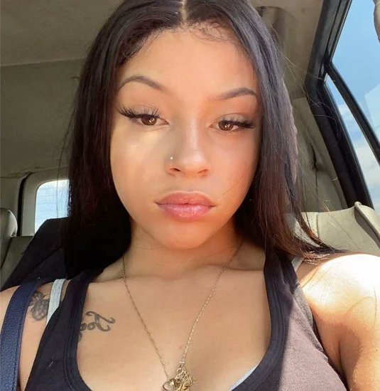 TooBriii's tweet photo. Content Creator LENA DAVIS Assaulted a Kroger Security by throwing Iced Tea on him. I’m tired of this this bitch feeling entitled 🤮 https://t.co/vsn9zO05m5