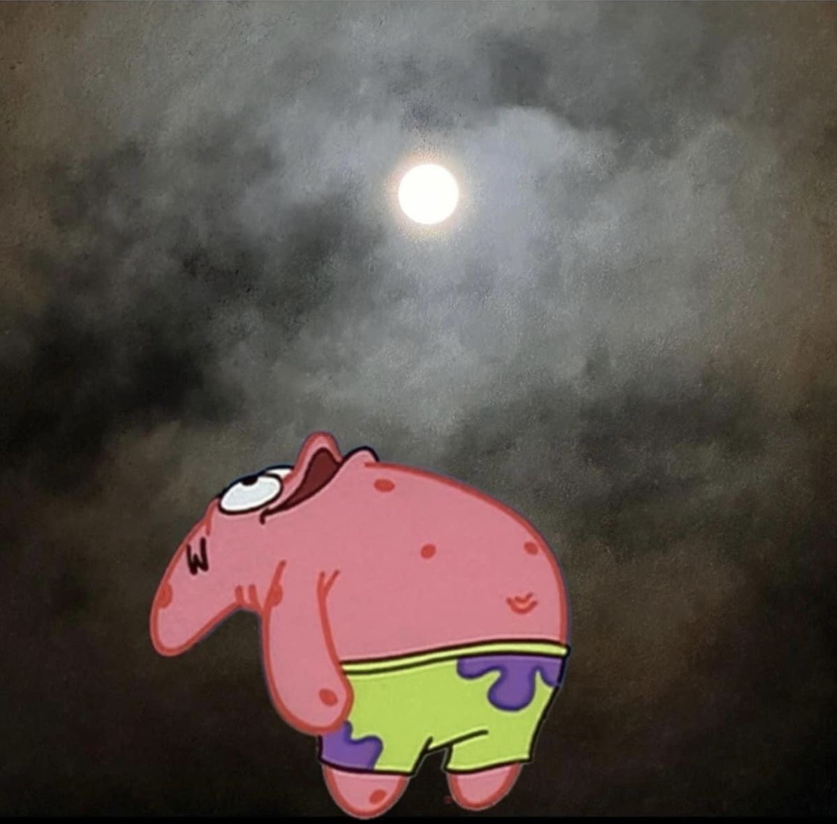 spookyxxboobs's tweet photo. me looking at the moon tonight https://t.co/B5CaXVPoZC