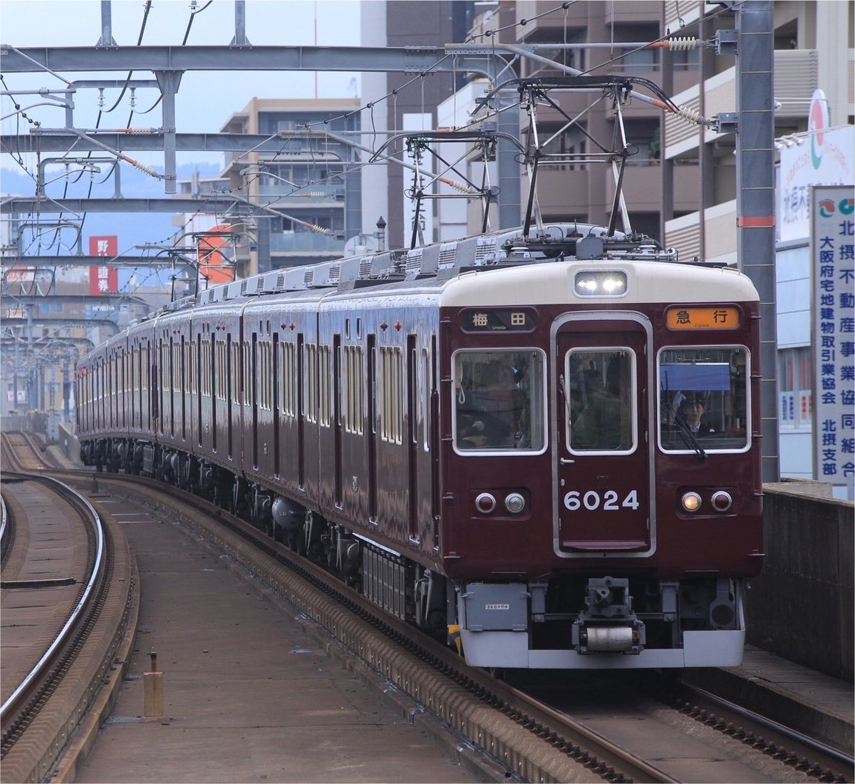 kinky227's tweet photo. 6024の本線復帰は2018年6月以来8年ぶりか。6008は2020年？の伊丹線転用、2025年の箕面線転属を経た6年ぶりの復帰だったかな？ https://t.co/mjoapXTAXQ