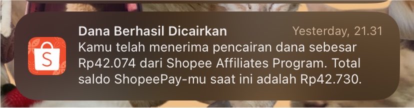 piop7ve's tweet photo. baru gajian semalem, semoga besok” bisa lebih ya aamiin💕 https://t.co/FzvRAsxamH