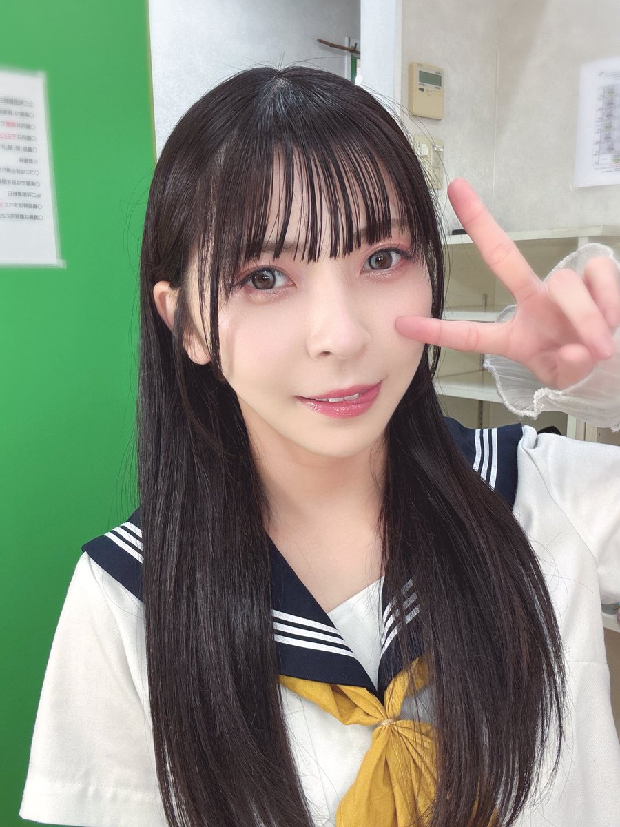 manami_k1017's tweet photo. おはよ☺︎

本日squareは19:00公演です。
飛び込みもお待ちしてます。

折り返して残り4回！
みんなと暑い夏を過ごせるのもあと少し。

1回1回必死でソラちゃん生きます🫧

素敵な1日になりますように💫

#とある舞台2026 https://t.co/IglR2qlROR