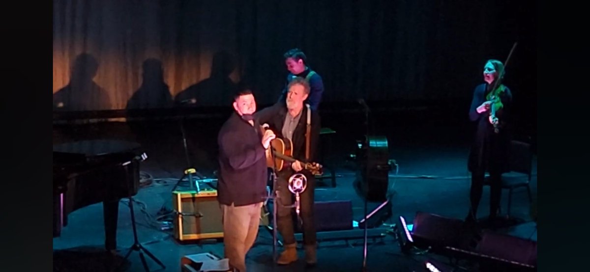 DraMatik978's tweet photo. ##glenhansard you will be missed https://t.co/8Czkm8GGe0
