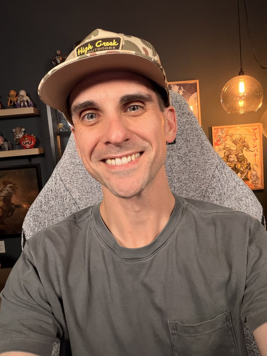 BDTeej's tweet photo. Holy cow we doin it!

Out here LIVE with some Destiny. Come hear about GCX, or say hi if you were there with me!!!

https://t.co/KOoxwKO7qU https://t.co/AKs4Z6R8dR
