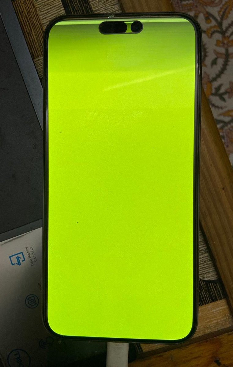 Jayathirtha's tweet photo. @tim_cook Please do help with fixing our #iPhone15ProMax which has been infected by #greenscreen issue coz of apple update. The #applestore at BKC, #Mumbai is refusing to fix it at no cost. Please intervene.
@AppleSupport https://t.co/qII74kFche