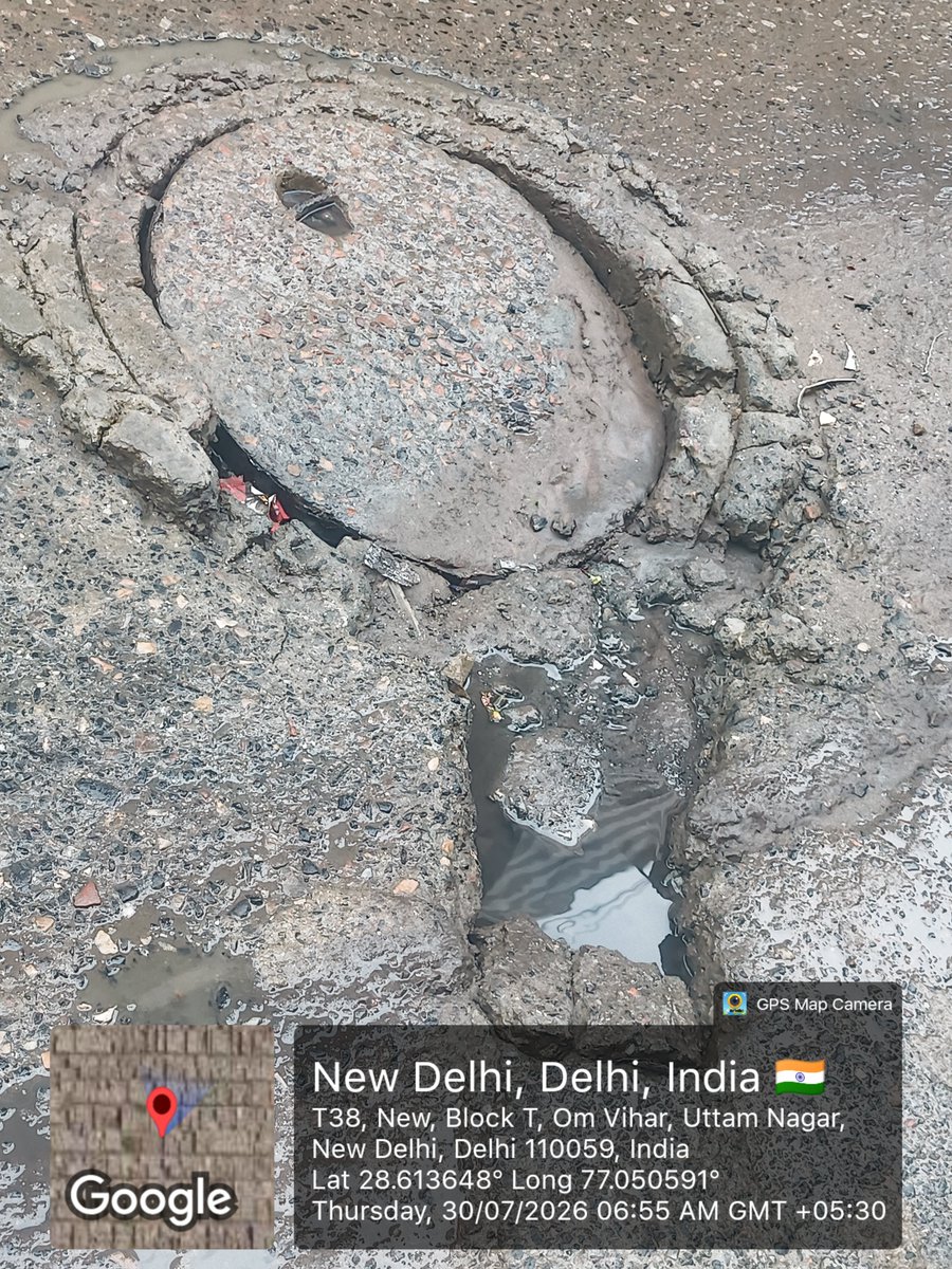 vikas2506's tweet photo. We urge @DelhiJalBoard, @MCD_Delhi, and the @CMODelhi to take immediate, permanent action and fix the sewer, road, and sanitation problems.
📍 New T Block, Uttam Nagar, New Delhi – 110059 https://t.co/2IkApe7inx
