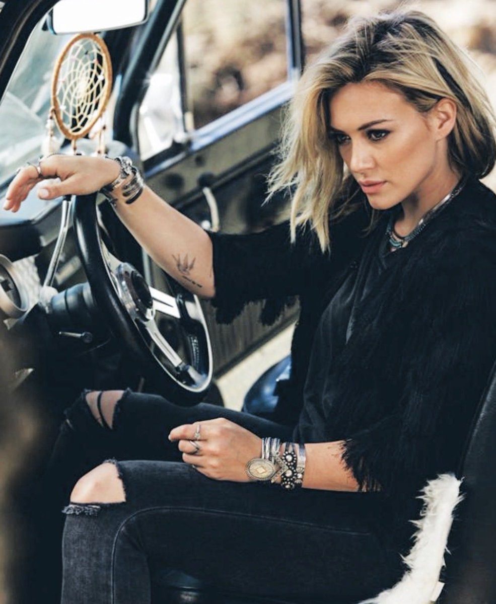 MrPopOfficial's tweet photo. Photoshoot for Hilary Duff’s scrapped 2014 folk-pop album, which was to feature the released singles “Chasing The Sun” and “All About You” https://t.co/XbIUc6zih4