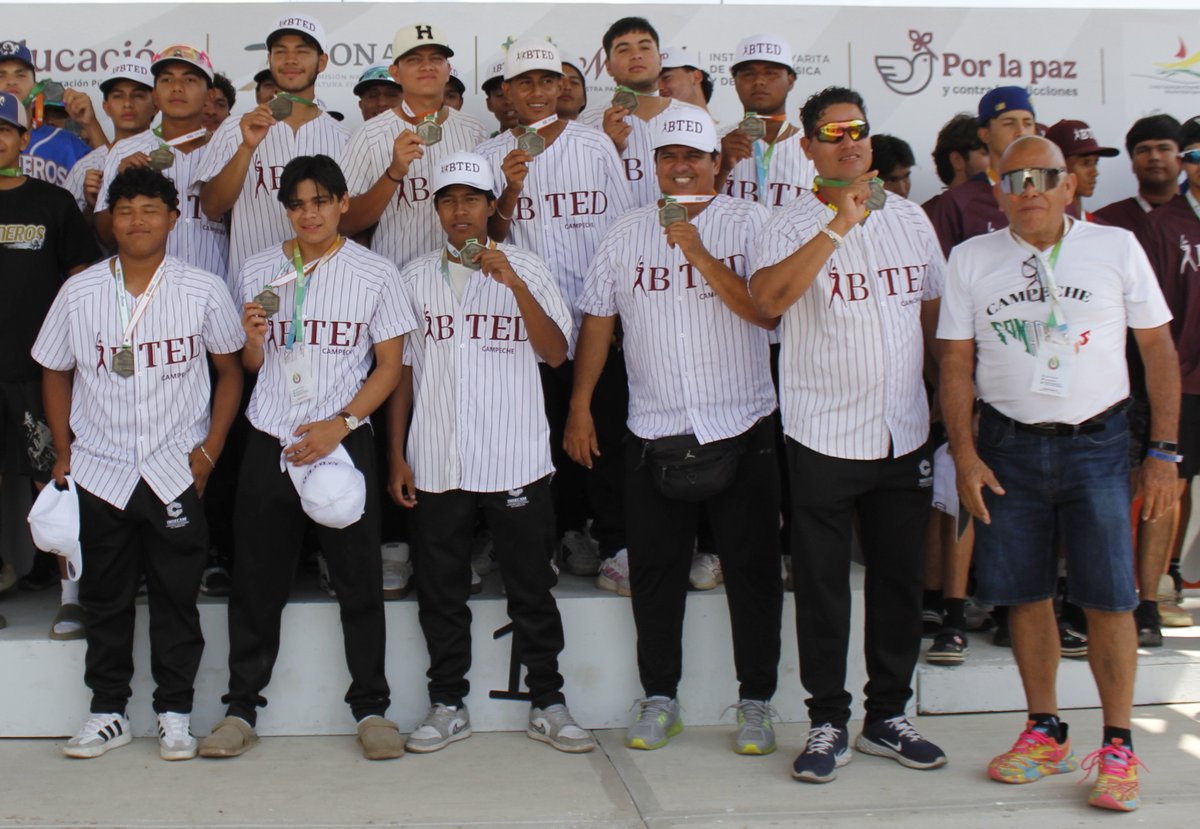 Conadems_N's tweet photo. XXIII Juegos Deportivos Nacionales de la Educación Media Superior JUDENEMS 2026
13 al 25 de mayo
Tepic, Nayarit 
Premiación Beisbol 
Primer lugar 
BTED Bachillerato Tecnológico de Educación y Promoción Deportiva Campeche 
Campeche 
¡¡¡Felicidades!!! 🥇⚾️🏆 https://t.co/d89zvCkVpo