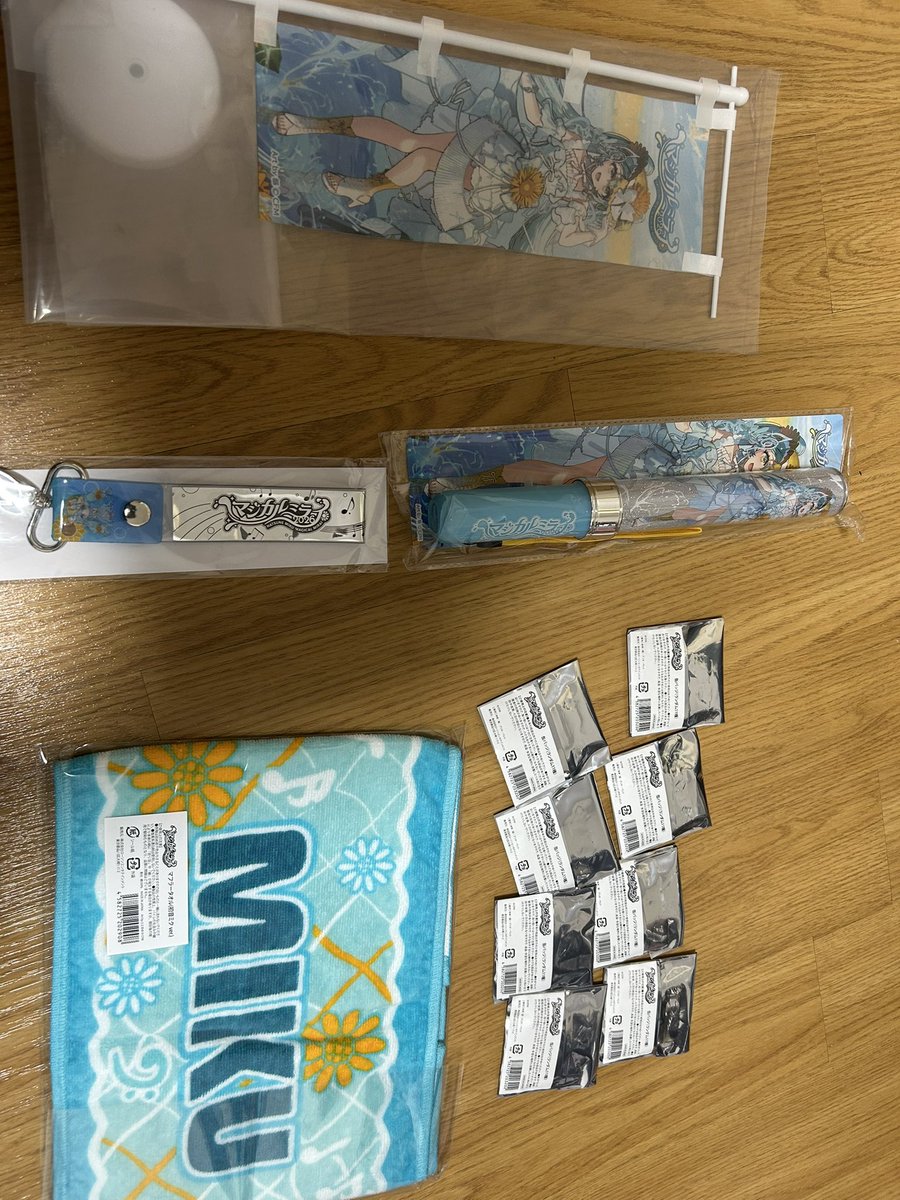 Ku_Ku_39's tweet photo. 最近忙しすぎて事前通販分を開封してなかったー https://t.co/LJvkgF6TaL