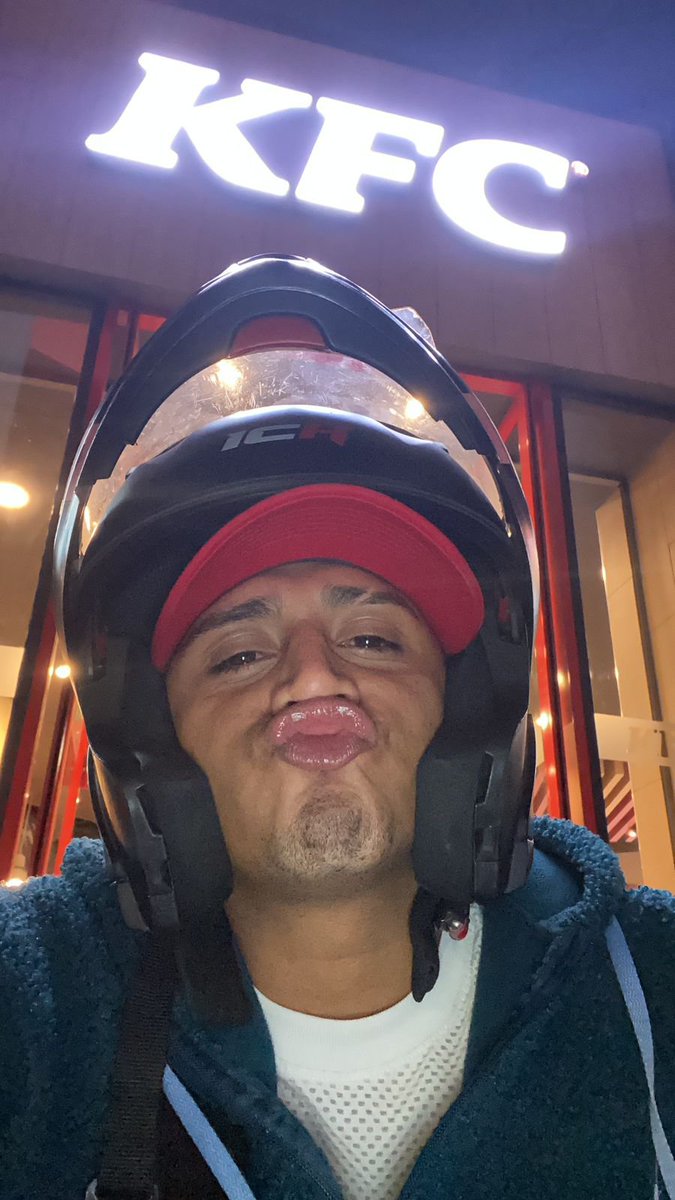 coox_trip's tweet photo. A quien le gustan los pikes.! 😉😎🌃🏍️ #quito https://t.co/9oYj7xM8jL