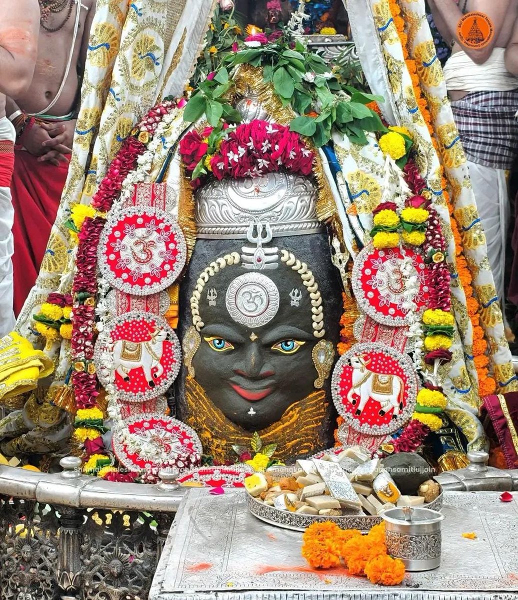 Rahulnicsaini's tweet photo. 🙏🌹 जय श्री #महाकाल 🌹🙏
श्री महाकालेश्वर ज्योतिर्लिंग
आज का भस्म आरती श्रृंगार दर्शन
🔱 30 जुलाई 2026 (गुरुवार) 🔱 https://t.co/IHJVAL2ji6