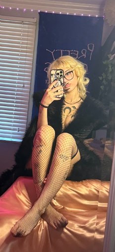 paigeaurae's tweet photo. dehumanize me a bit more i’m almost there https://t.co/i1DIsqO6nl