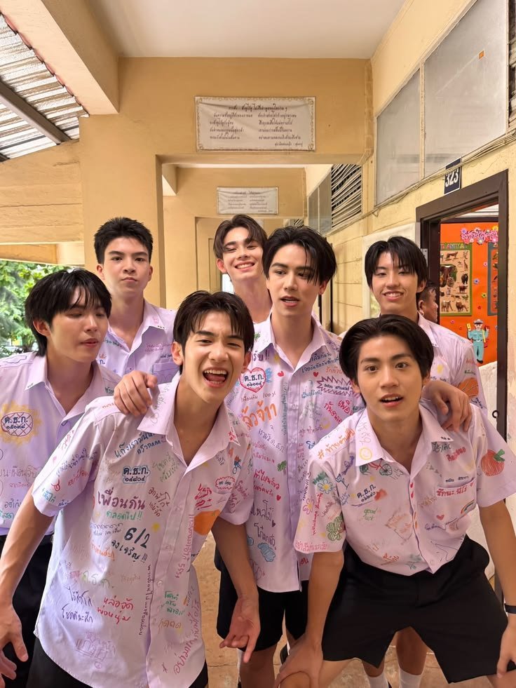 yoonyati5844's tweet photo. Happy happy happy 

TONSOM FINAL FAN MEETING

#WhenOrangesFallFinalEP https://t.co/Hyc8A8jbXy