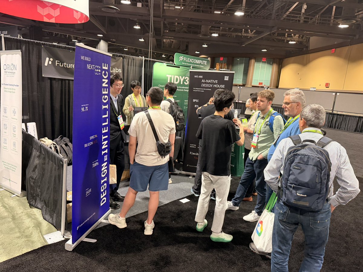 FiLabsHQ's tweet photo. Busiest booth and coolest demo! Last day at DAC26! #chip https://t.co/HvM6kKr1XE