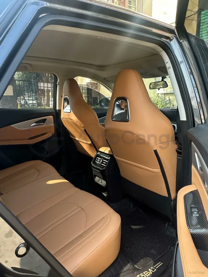MedihubEnt's tweet photo. 2024 DongFeng Forthing T5 EVO 1.5T 197HP L4 7DCT

Price: ₦ 28,954,307

Buying | Shipping | Clearing

🌍 We handle the sourcing, inspection, export processing, shipping coordination, and logistics — giving you a smooth and transparent vehicle importation experience.

Join our Vehicle Pre-Order WhatsApp Group through the link in our bio.

#viralposts #CarImportation #VehicleSourcing #CarsNigeria #ChinaCars #PreOrderCars