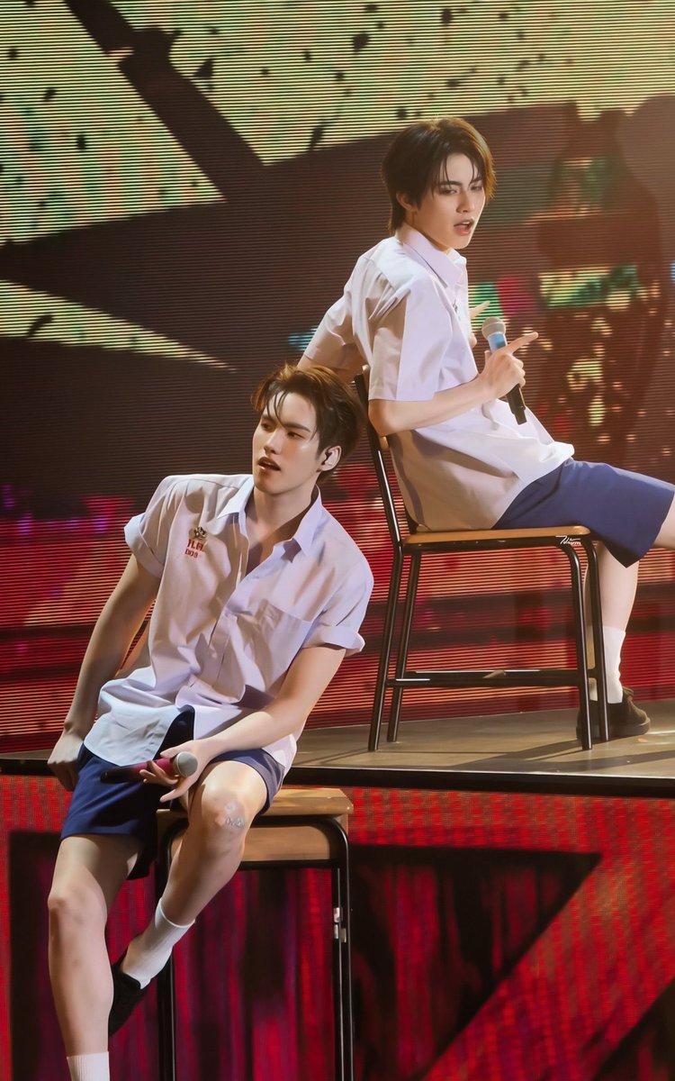 Annie_Baek506's tweet photo. ภูเอเอรูปนี้ดีมาก ถ่ายสวยมาก เหมือนปกนิยาย เหมือนโปสซีรี่ย์ 🥹🥹🥹
#PHUTATCHAI 
#AAashirakorn https://t.co/ETqW9icNCT