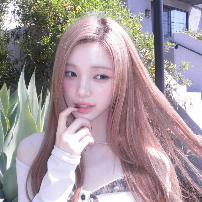 fawnyuha's tweet photo. i miss yuha digicam era so much https://t.co/ICxzY3TY14