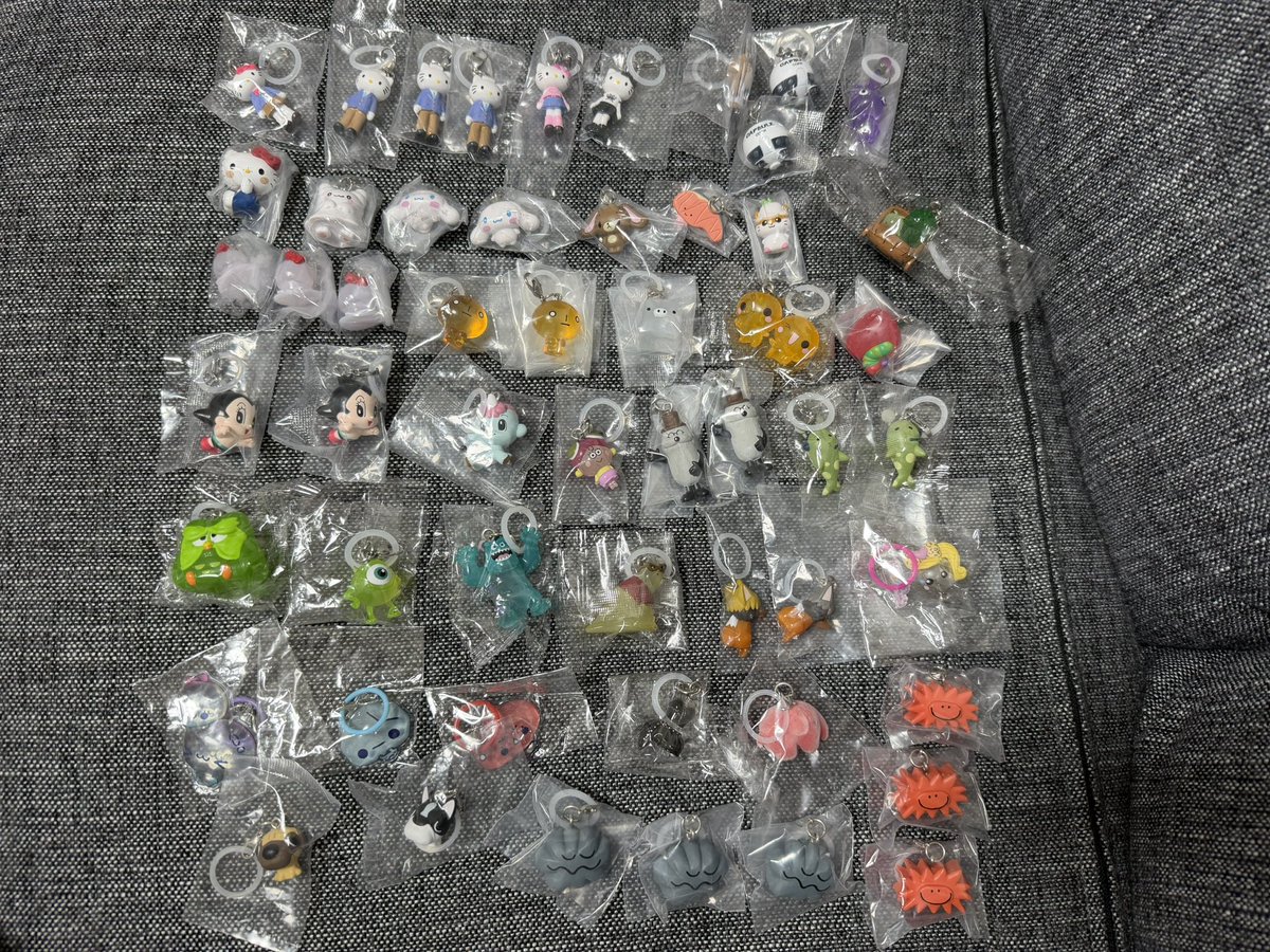 coco_091496's tweet photo. めじるしアクセサリー ディズニーSUMMER サンリオ キーリングハンガー mikko けろけろ ちいかわ 交換

譲）下記画像

求）シュガバニめじるし、LIl ala modeめじるし、たまごっちめじるし、ちいかわめじるし>その他ご提示ください。

郵送>札幌手渡し
2点~ 纏めての方優先。検索からでもご連絡下さい。 https://t.co/G9zmLtEn1g