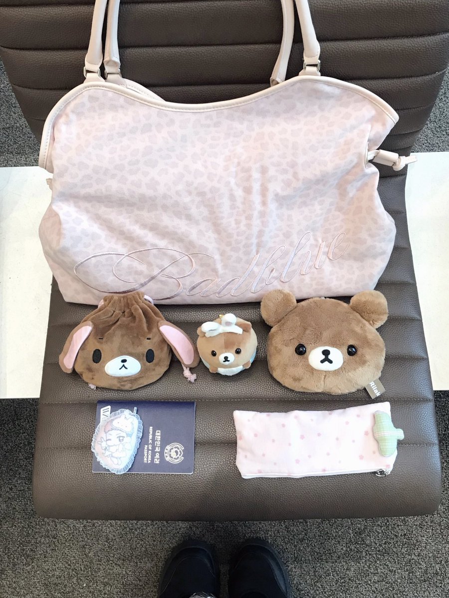 R0NGzZ's tweet photo. ✈️🇨🇳 https://t.co/r6yEH5hJiX