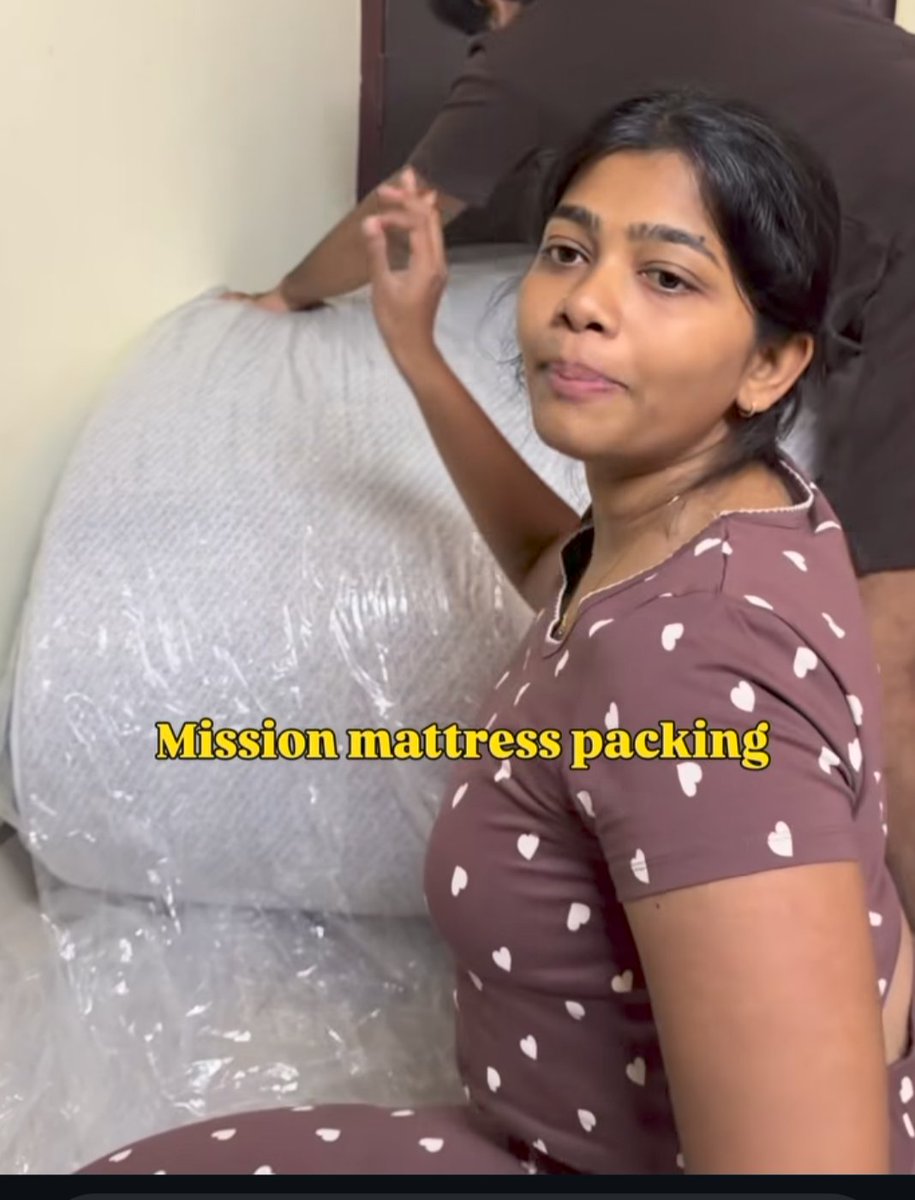 keerthi_ba44516's tweet photo. Molai size enna erukum shape semmya vachi eruka udambu semmya vachi eruka Thodya virichi vachi nakki eadukanum pola eruku https://t.co/9Nuw7Vik5s
