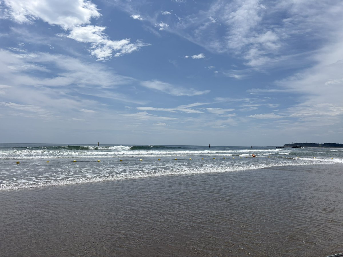 cmm2e33cbs4944's tweet photo. 本日、請戸は海水浴場日和ですが、海開きはもう少しお待ちください。
週末から来週にかけての天気が少し心配ですが、天候に恵まれることを祈り準備を進めています！
週末は皆さんお待ちしております！ https://t.co/nNLEb9gQUl