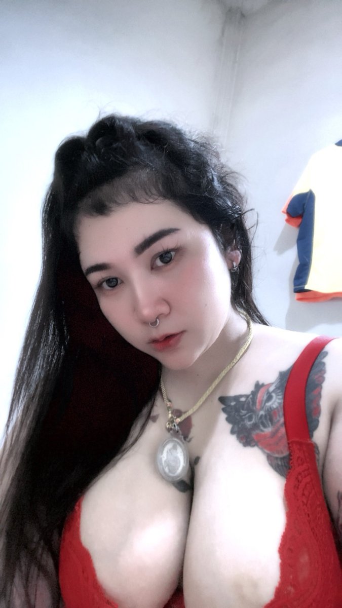 ALONE_Zaaa's tweet photo. สวัสดีคนขี้เหงา   #ชลบุรี #หนองใหญ่  🙏🏻🤦🏻‍♀️😋 https://t.co/WviJkPPGUs