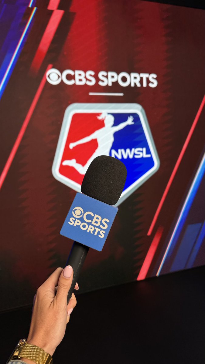 LisaCarlin32's tweet photo. Back in the play-by-play booth tonight for NWSL on @CBSSports. 
Bay vs Gotham at 10pm ET! See you there @NWSL https://t.co/fuAeARxgTg