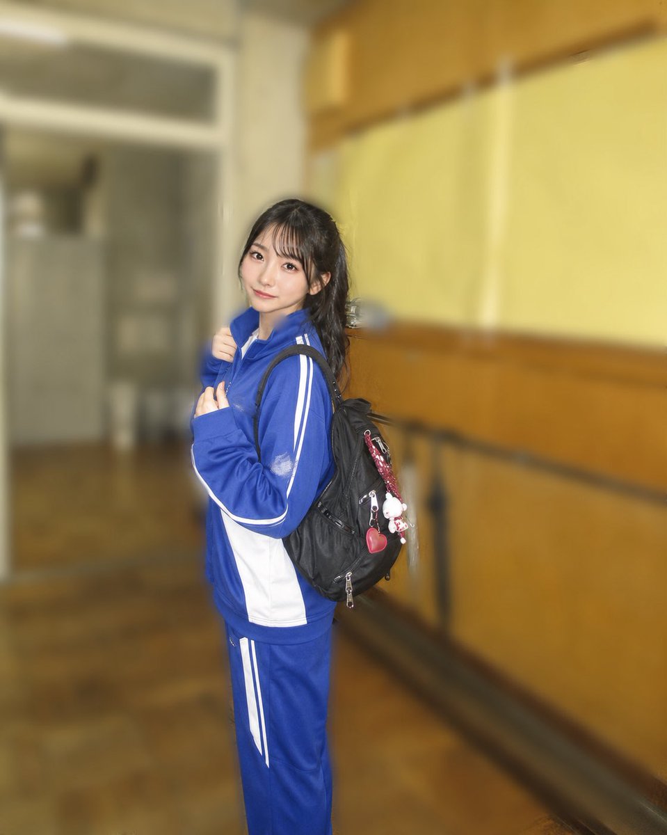 ndrpehlivan's tweet photo. 姉からの晒し依頼

千葉県市川〇高等学校 ダンス部

たまたま教育実習生として配属された姉の彼氏
青木悠人と関係を持ち

姉にバレ姉が妹に復讐
ハ〆撮りを提供

「お姉ちゃんは生でさせてくれないでしょ？」
「現役J〇の方がよくない？」
「選ばれたのは私みたいだね」
などの胸糞発言

👇🏻リプ欄👇🏻 https://t.co/xNQIY2A37N