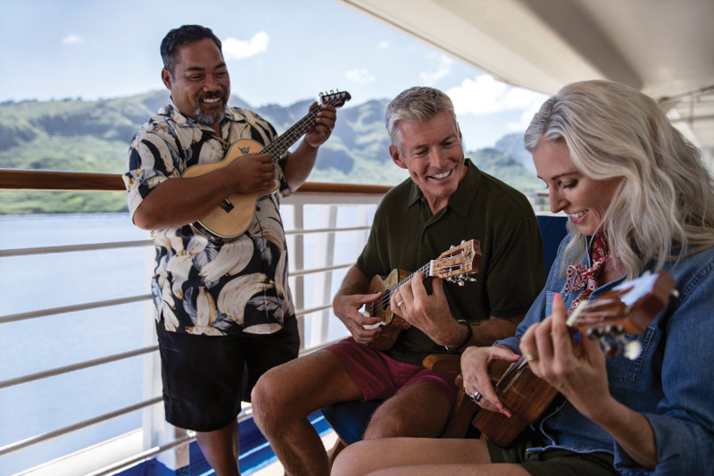 HootCruises tweet picture