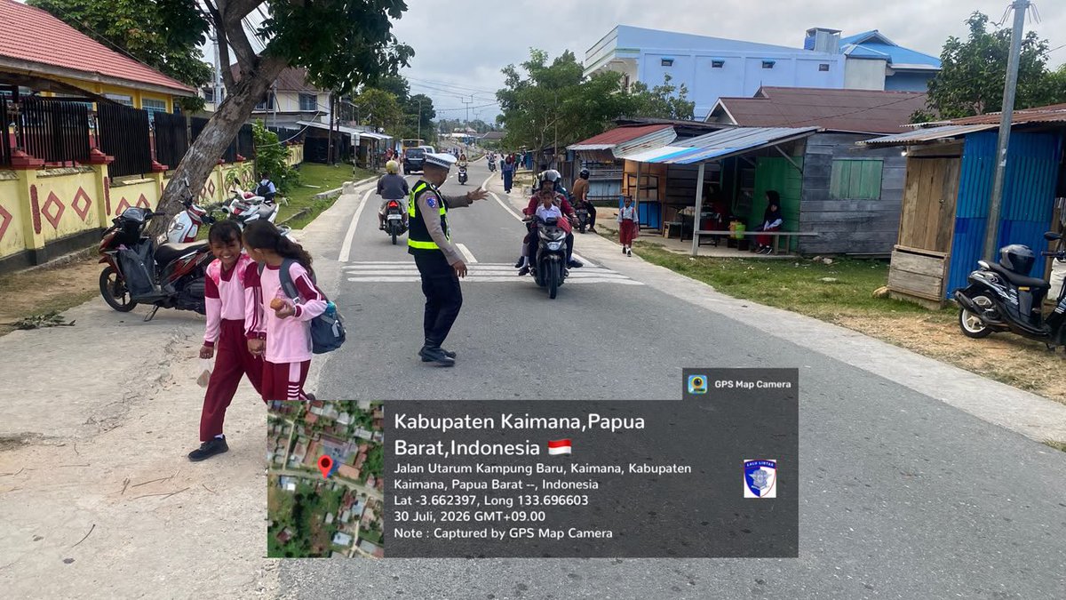 LTSKAIMANA2209's tweet photo. “Pengaturan Lalu Lintas Pagi Polantas Berikan Rasa Aman dan Nyaman”

#satlantaskaimana #dikmaslantaspolri #irsmm #lalulintas #rasirosakorlantas #ntmc_polri #ditlantaspoldapapuabarat #kaimana #pelayananpublik #polripresisi #polreskaimana #polantashadir #polriuntukmasyarakat https://t.co/aBpqssvSEx
