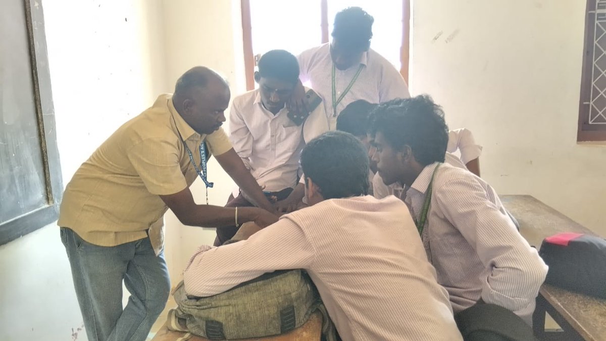 padgom2024's tweet photo. 🎓🤖 PAD successfully completed a 15-hour AI Training Programme for minority students at TDMNS College, T. Kallikulam, empowering young minds with future-ready digital skills.

#PeoplesActionForDevelopment #PAD #AIForGood #YouthEmpowerment #FutureReady https://t.co/RiMkE0XNgR