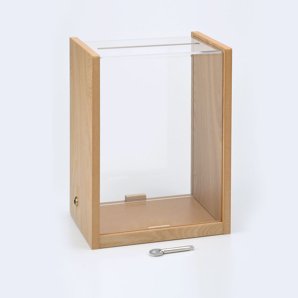 CORRECT_st's tweet photo. プラスチック製で大切な空間を台無しにしていませんか

アクリルと白木柄の箱であなたの空間を上質なものに

例えば、料金箱、入札箱、意見箱、募金箱・・・

#店舗什器 #サロン #クリニック #インテリア
#チップ #カードキー #数量限定 #鍵付き

次週最後は『特殊な紙製の箱』です https://t.co/TaRtjkRvqY