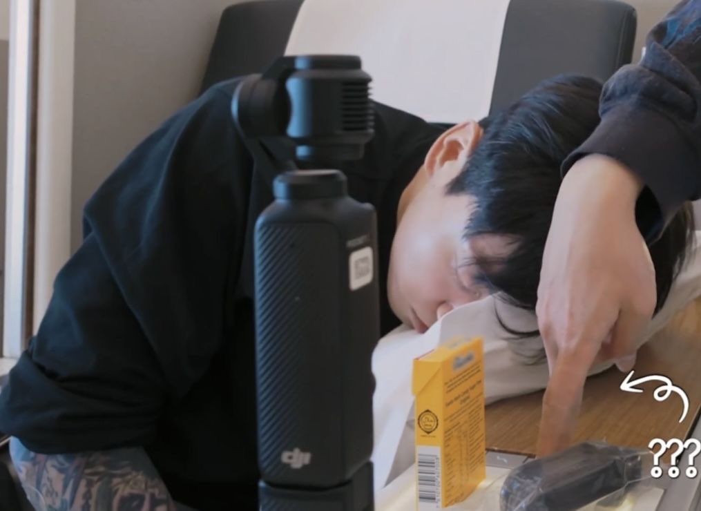 koogifs's tweet photo. 💤 https://t.co/8wojxT9myy