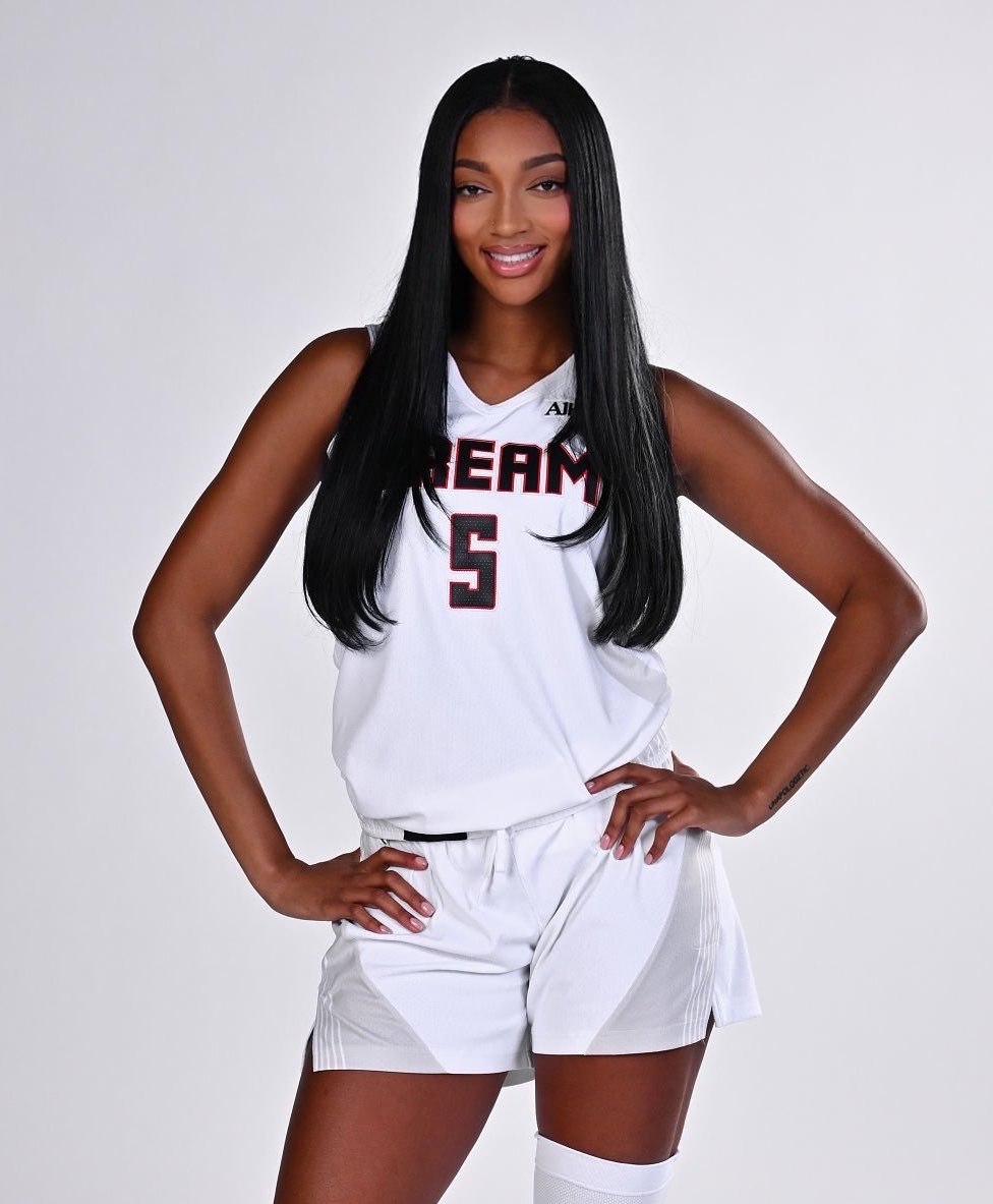trendyhoopstars's tweet photo. ANGEL REESE VS DALLAS:

22 PTS
12 RBS
5 STL+BLK
4 AST

ATLANTA WINS, 82-81! 😱 https://t.co/xiBIi1jzjp