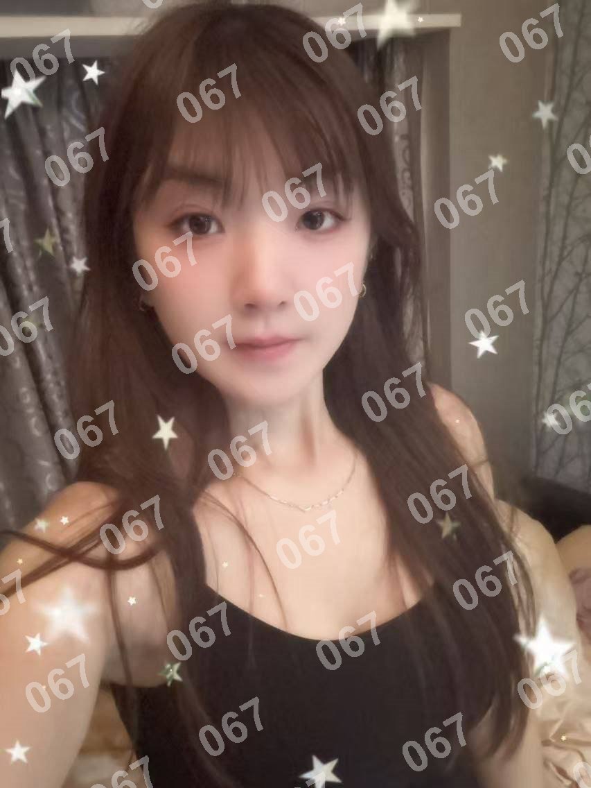 Satch5214's tweet photo. 👉助理@hyum74
久久连妹子白嫖勿扰
看上了请截图妹子便客服快速安排
你淡忘好久的名字，输入法一直帮你记着。
昆明市富民县富民县民族文化广场
#昆明
#云南 https://t.co/qeXMdbsnCm