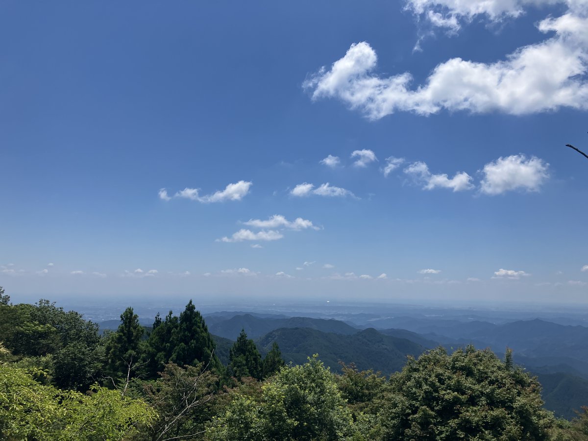Jh5Cby's tweet photo. 熊本の地震で被災された皆様に心よりお見舞い申し上げます。直接被災していなくても被災地の映像や情報に触れ続けると、心が苦しくなる「二次受傷（共感性疲労）」が起こることがあります。つらいと感じたら情報から離れることも大切です。
#中野 #心療内科 #精神科 #精神保健指定医 #薬だけに頼らない https://t.co/OhMzJeqJTf