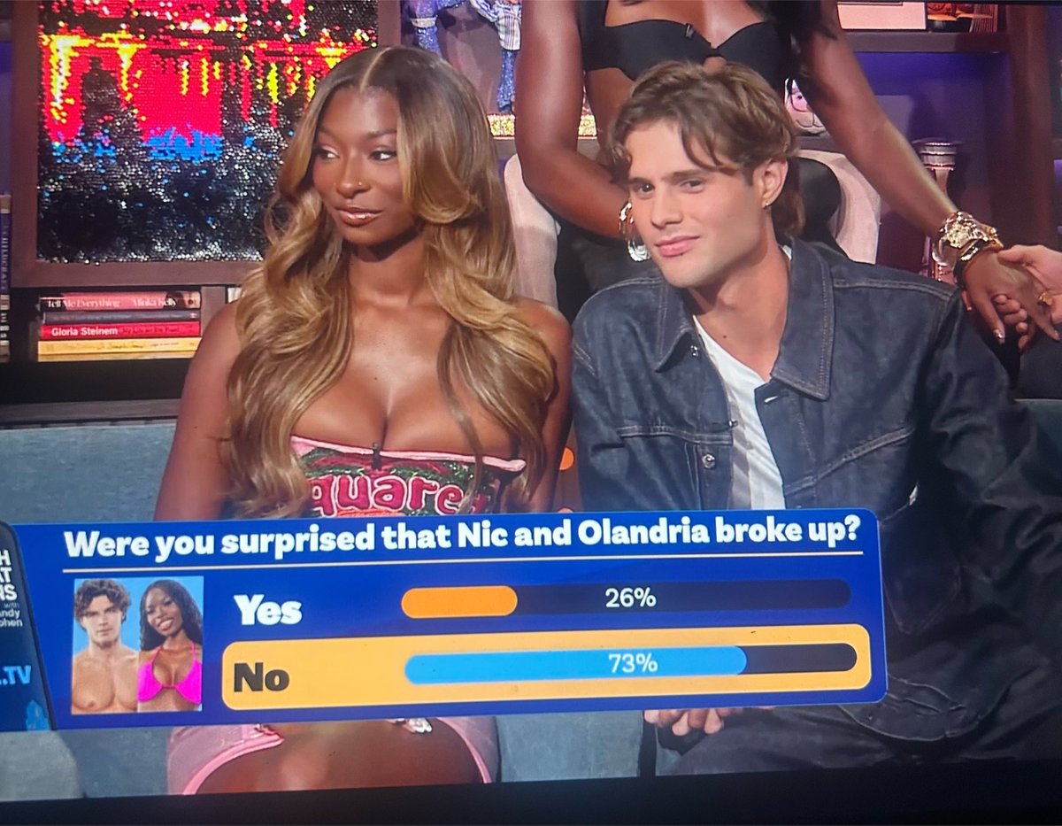 redpainthouse's tweet photo. BYE WHY WOULD HE ASK THIS https://t.co/C2BjHx6K5I